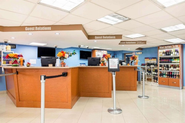 Rodeway Inn & Suites Fort Lauderdale Airport & Cruise Port image 11